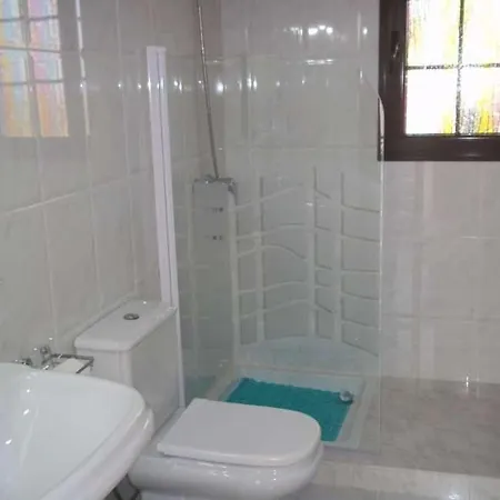 Sleeps 8 Pool Wifi Villa