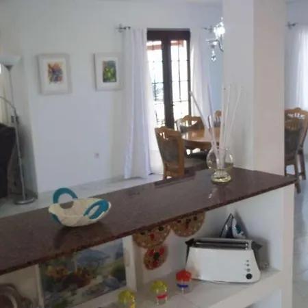 Sleeps 8 Pool Wifi فيلة Las Breñas