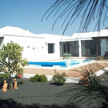 ヴィラ Sleeps 8 Pool Wifi *